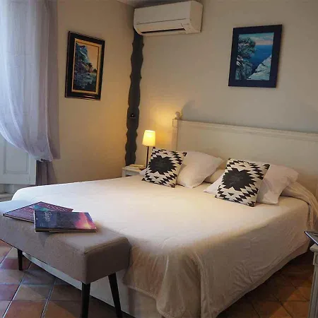 Maison D'hotes La Bastidaine كاسيس