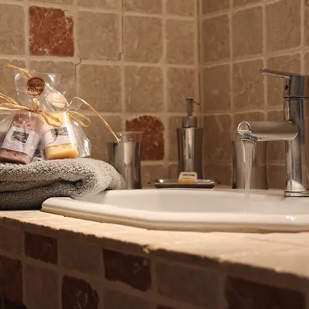 Guest house Maison D'hotes La Bastidaine