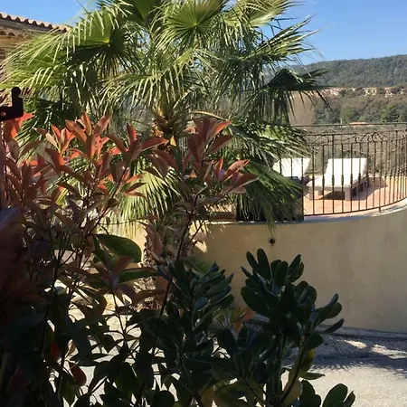 Konukevi Maison D'hotes La Bastidaine