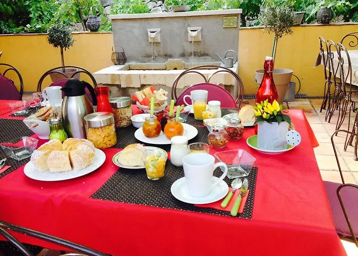 Maison d'hôtes Maison D'hôtes La Bastidaine